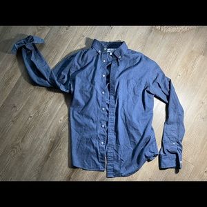 Long Sleeve Casual Button-Up w/ Pocket